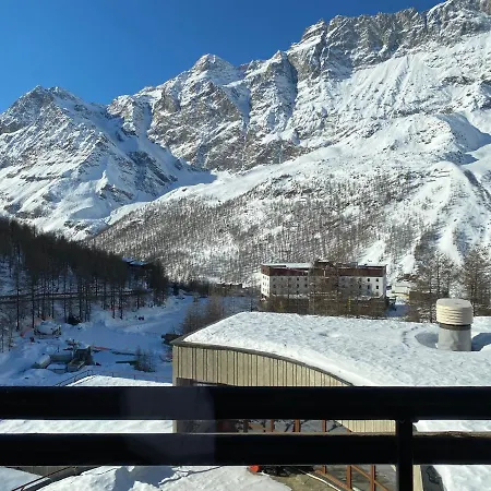 White Escape Apartment Valtournenche Exterior photo
